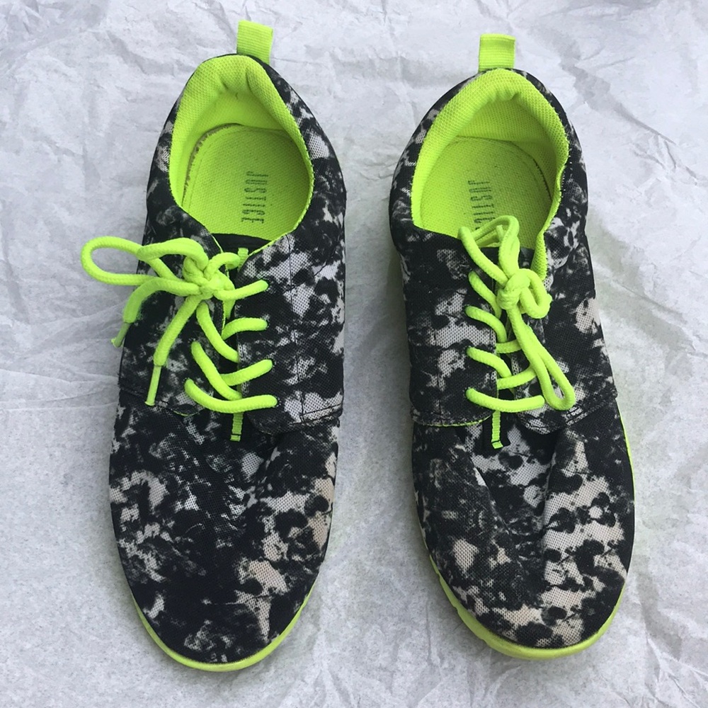 Printed day sneakers - justice size 8
